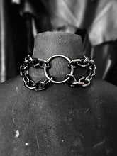 Cargar imagen en el visor de la galería, METAL SWALLOW NECKLACE
