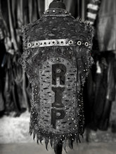 Cargar imagen en el visor de la galería, DARK DIVINE - CORY
