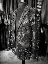 Cargar imagen en el visor de la galería, DARK DIVINE - ANTHONY
