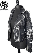 Cargar imagen en el visor de la galería, Ladies MIW Spiral Leather Jacket

